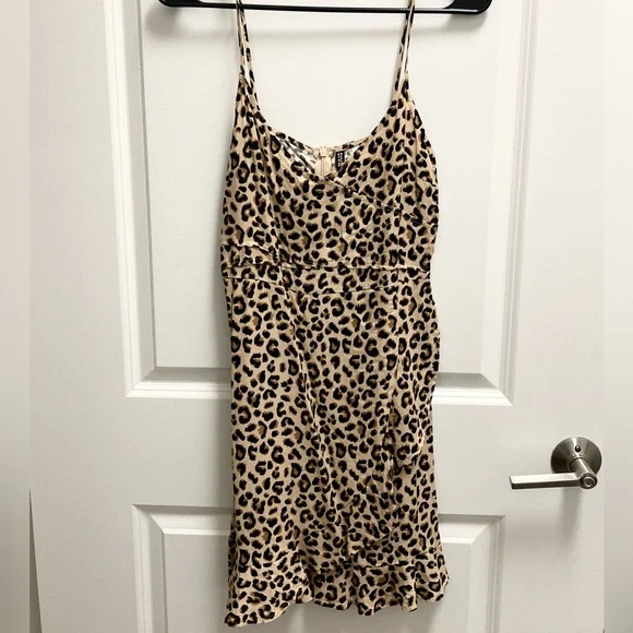 Leopard Print Faux Wrap Dress - Picture 2 of 4